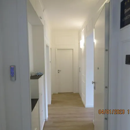 Peacock * Σπλιτ